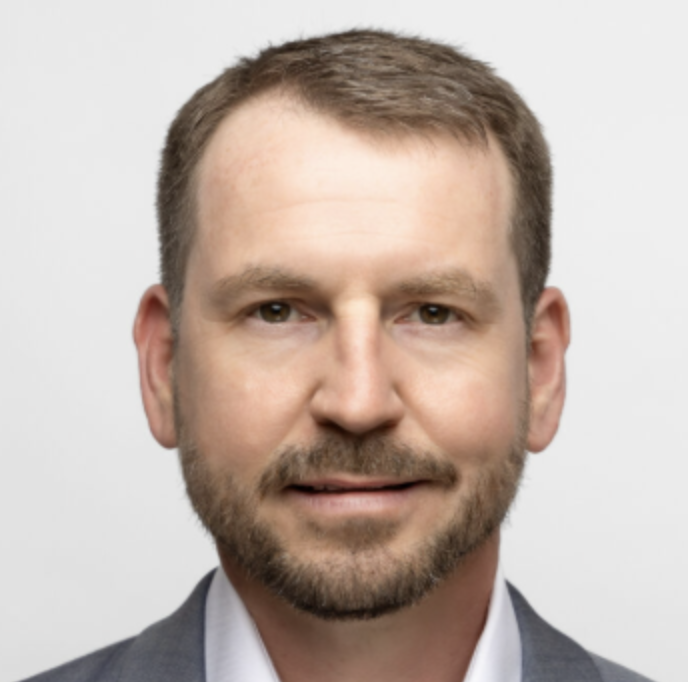 Dr. Amadeus Petzke