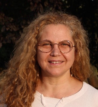 Lara Vanden-Eynden